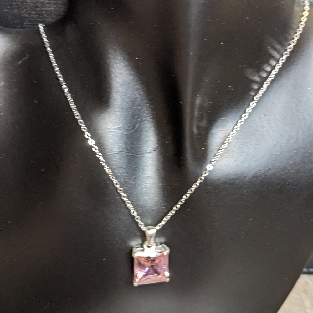 Swarovski Crystal Elements Silver Overlay Pink Pendant Necklace‎